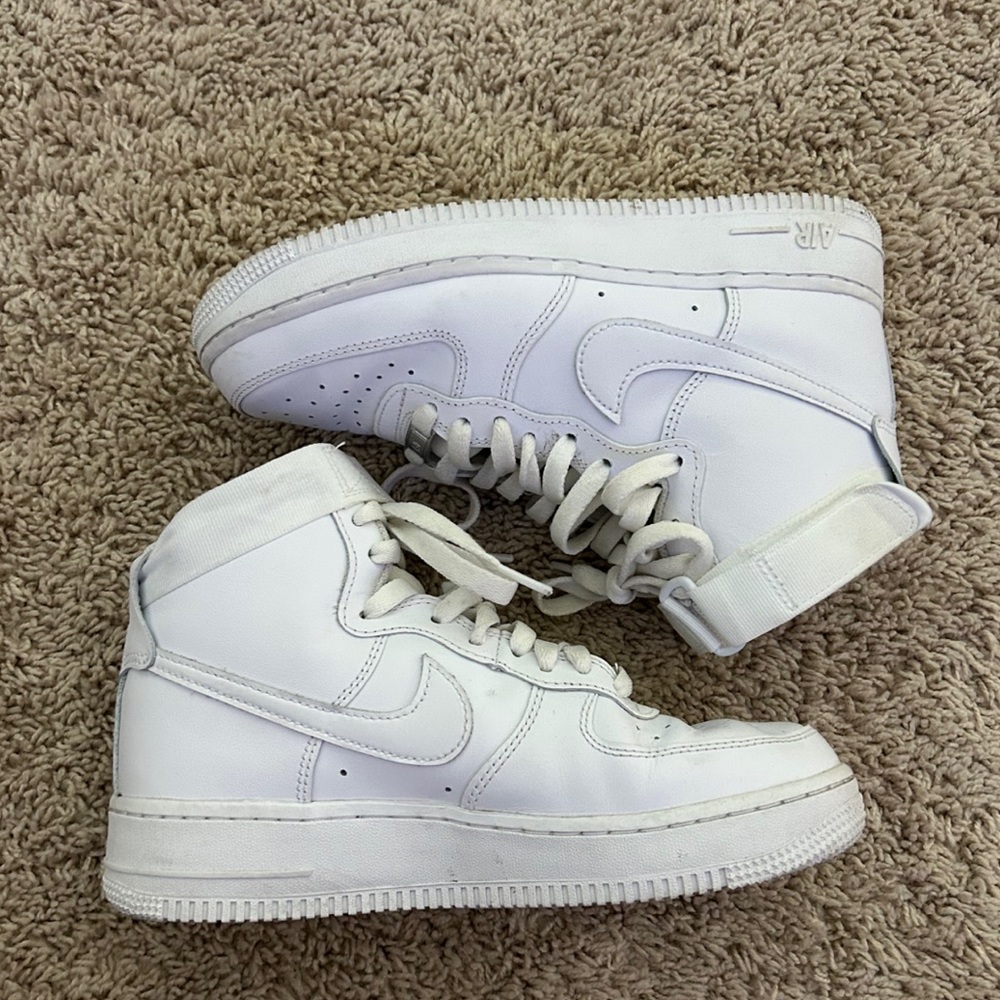 AF1 High Tops! Size: Women’s 7.5